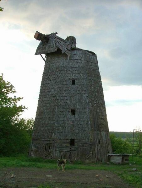 Fail:Puhja (Koni) tuuleveski enne remonti 2.jpg